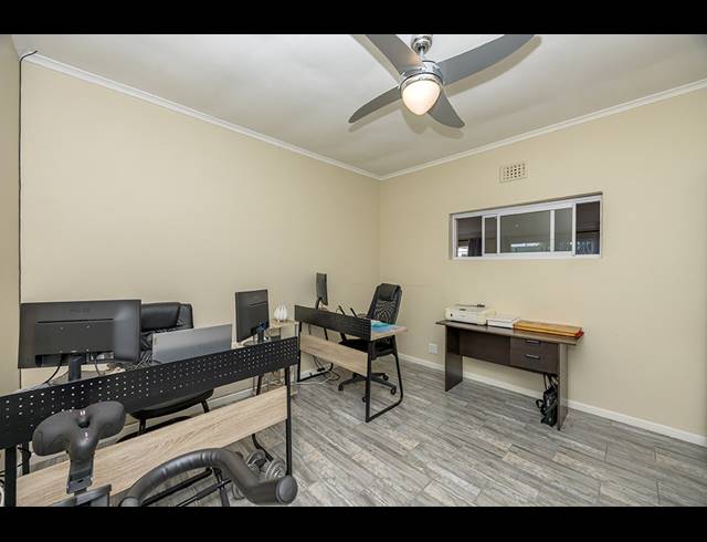 3 BEDROOM HOUSE FOR SALE IN AVONDALE